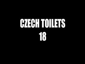 Блондинка с длинными волосами и розовой кофточкой довольно долго пробыла в кабинке